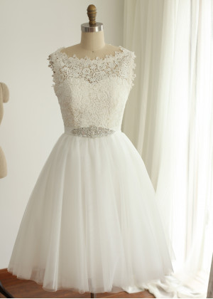 Boat Neck Ivory Lace Tulle Short Wedding Dress With Beaded Belt